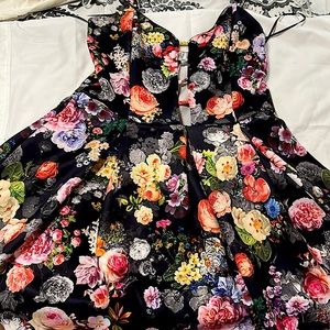 Floral summer mini dress